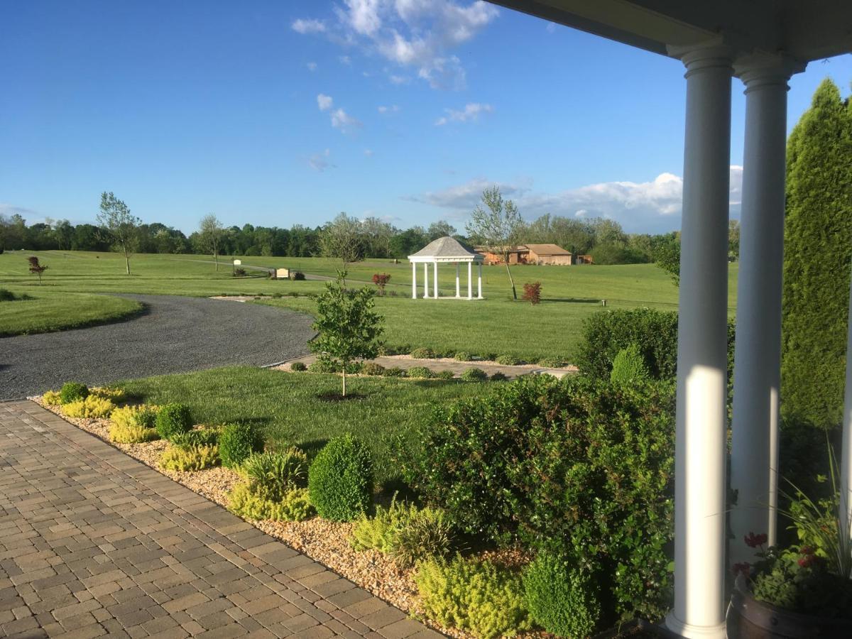 Loudoun Valley Manor Bed and breakfast 3*