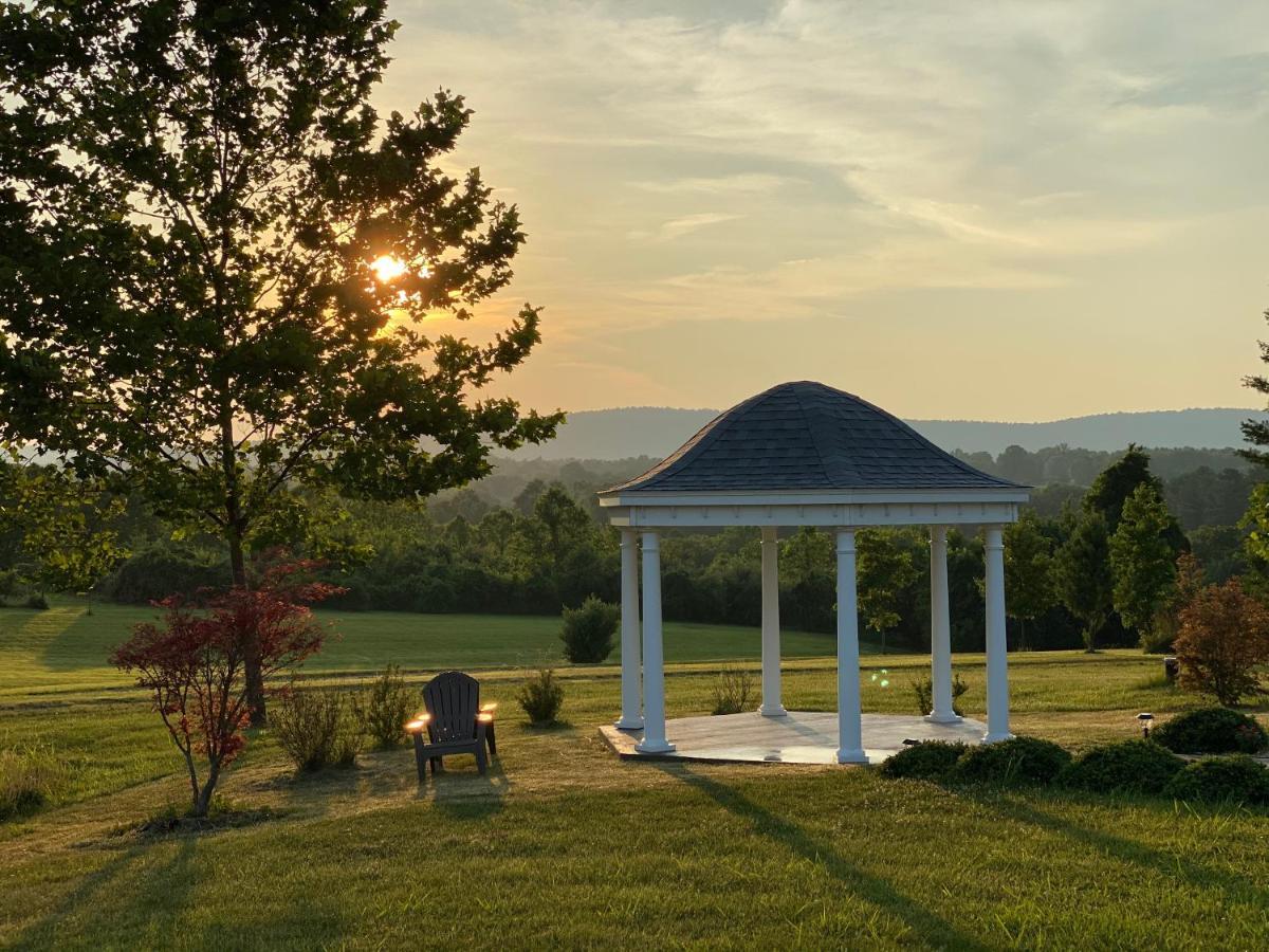 Loudoun Valley Manor Bed and breakfast